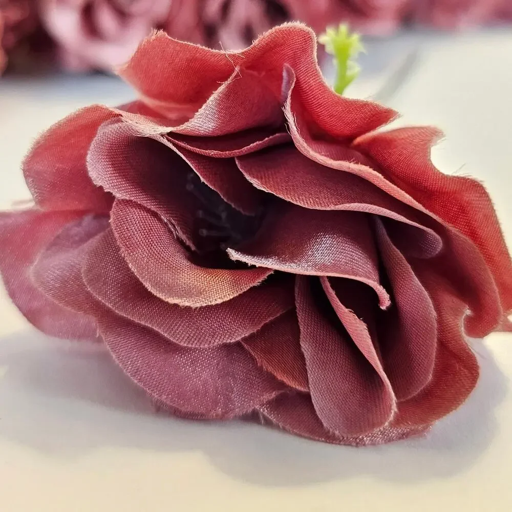 105 Mauve Pink Satin Rose Heads Lot Open Roses Buds Stemless Wedding Craft Decor
